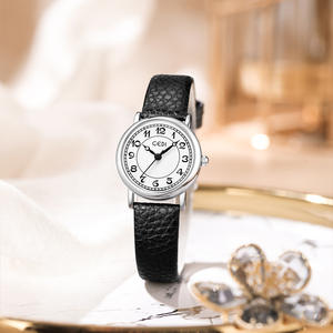 Montre pour femme de style niche, rétro, minimaliste, petit cadran, bracelet en cuir, montre à quartz pour étudiants - Product Image 5