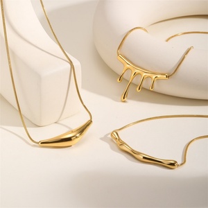 Collar de Tubo con Colgantes Múltiples Irregulares, Joyería Minimalista Hipoalergénica al por Mayor - Product Image 2