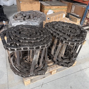 Ricambi per finitrici Vogel, Volvo, Dynapac, Bomag, XCMG: Catena di trasporto, Gruppo cuscinetto di trasporto, Raschiatore di trasporto - Direttamente dalla fabbrica - Product Image 1