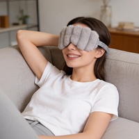 Masque de sommeil en peluche douce bloquant la lumière, masque pour les yeux avec sangle réglable pour les voyages et la détente nocturne