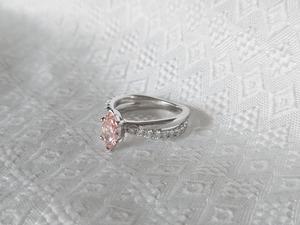 Anillo de Compromiso de Plata de Ley Personalizado con Diamante Rosa Corte Marquesa y Moissanita para Mujer, Anillo de Plata de Alta Calidad con Certificación IGI - Product Image 5