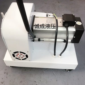 Máquina Engarzadora y Cortadora de Mangueras Hidráulicas con Motor/Engranaje, Precio Competitivo, Potencia de 4kW - Product Image 4