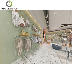 Komplettlösung für Kommerzielle Babybekleidungsgeschäfte: Inneneinrichtungsprojekt mit Maßgefertigten Kleiderbügeln, Vitrinen, Wandregalen und Kleiderauslagen - Product Image 5