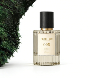 PEACH JO+ Fragancia Amaderada de Melocotón y Oud, unisex, aroma ligero y duradero. - Product Image 2