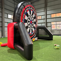 Jeu de fléchettes géantes gonflables de football, jeu de tir au but, cible de fléchettes de football gonflable commercial, jeux d'extérieur pour enfants et adultes