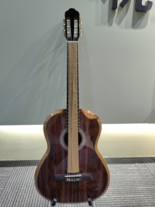 <span class=keywords><strong>Chitarra</strong></span> <span class=keywords><strong>Classica</strong></span> in Palissandro di Alta Qualità con Cutaway, 39 Pollici, Corde in Nylon, <span class=keywords><strong>Chitarra</strong></span> Acustica <span class=keywords><strong>per</strong></span> Principianti, Vendita all'Ingrosso - Product Image 1