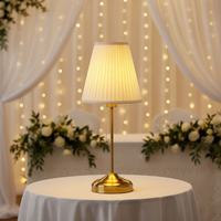 Lampu Meja Belajar Kamar Tidur Retro Gaya Amerika Lampu Meja Kreatif Kap Lampu Kain Bunga yang Nyaman Lampu Meja LED yang Dapat Diredupkan