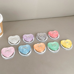 ที่ยึดโทรศัพท์แบบแม่เหล็กยืดหดได้ รุ่น Rainbow Resin Bow Love Grip Stand Socket พร้อมแหวน DIY แบบยืดหยุ่น ประดับกลิตเตอร์ - Product Image 3