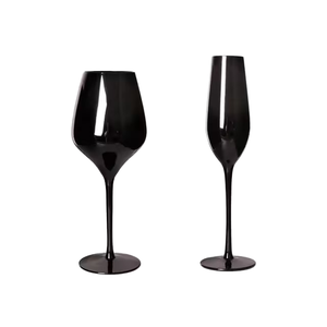 Calice da Vino in Cristallo Nero Ultra-Sottile Black Magic, Bicchiere da Degustazione Moderno e Minimalista - Product Image 1
