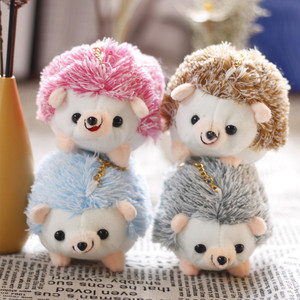 En gros, Porte-clés pendentif hérisson en peluche mignon et doux, en fausse fourrure, rembourrage en coton PP, 11 cm - Product Image 2