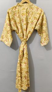 Kimono de seda 100% para mujer, con estampado floral y de peces, estilo bohemio, para festivales y uso diario. - Product Image 5