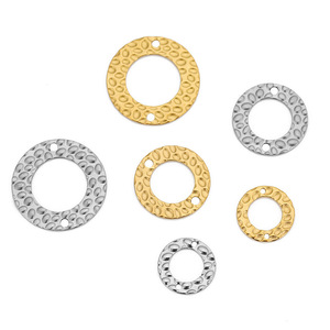 Connecteur rond martelé 15mm 20mm 25mm |   Lien circulaire à double trou en acier inoxydable plaqué or PVD 18 carats pour la fabrication de bijoux DIY - Product Image 1