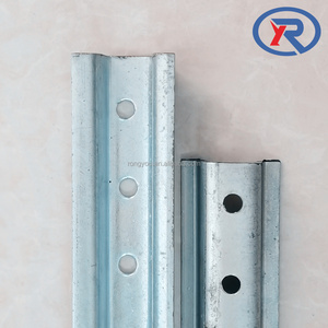 Palo per Segnaletica Stradale in Acciaio Zincato, Profilo a U o Quadrato, Perforato - Product Image 2