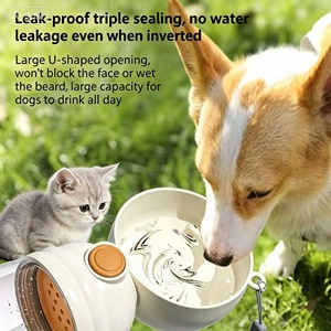 Bouteille d'eau pour chien imperméable à grande ouverture en forme de U, bol de voyage portable pour l'extérieur avec design pliable en matériau ABS - Product Image 1