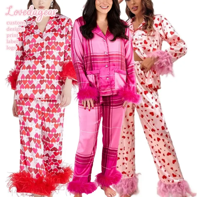 Loveda özel Logo şeker Berry saten kontrast şort takımı kırmızı kalp baskı tüyler Trim kadınlar için pijama seti