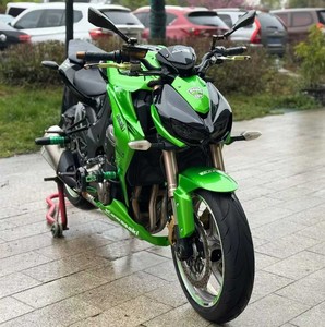 Motocicleta Kawasaki Z1000 de 1000cc, Cuatro Cilindros <span class=keywords><strong>en</strong></span> Línea, Refrigeración Líquida, Alto Rendimiento, Estilo Naked, Fabricada <span class=keywords><strong>en</strong></span> Japón - Product Image 4