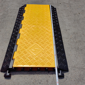 Đường lái xe giao thông bê tông sàn Hose dây Dây PVC vàng Top Bìa <span class=keywords><strong>Heavy</strong></span> <span class=keywords><strong>Duty</strong></span> 5 kênh cao su Cáp đoạn đường nối bảo vệ tốc độ vết sưng - Product Image 6