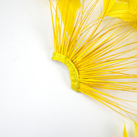 En gros, support de fleur en plumes teintes pour la chapellerie, les fascinators, les coiffes, les costumes, les loisirs créatifs et les décorations de fête