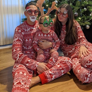 Conjunto de Pijamas de Natal para Família 2025, Conjuntos de 2 Peças para Mãe, Pai e Crianças, Macacões para Bebês para Primavera e Outono - Product Image 4