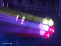 STSLITE-IP 65 Moving 7pc 60W Bee Eyes Wash LED RGBW Sonore, Angle de Faisceau 7-58°, Haute Luminosité pour Événements et Concerts