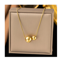 Collier Cœur Papillon Coquillage Blanc Chiffres Romains en Acier Titane 18K avec Perle en Acier Inoxydable comme Pierre Principale d'Inde
