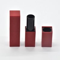 Tubes de brillant à lèvres carrés en plastique rouge à marque privée, tubes de brillant à lèvres vides, tubes de rouge à lèvres carrés
