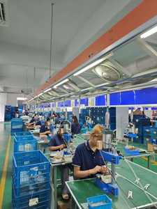 Cepillo secador de titanio <span class=keywords><strong>2</strong></span> <span class=keywords><strong>en</strong></span> <span class=keywords><strong>1</strong></span> de doble voltaje | Cepillo de aire caliente <span class=keywords><strong>en</strong></span> uno con barril ovalado | Estilizador de cabello para un cepillo de aire caliente suave - Product Image 4