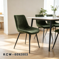 Chaise de salle à manger en velours de luxe, capitonnée verticalement, avec pieds en métal, pour hôtel, café, restaurant (vente en gros)