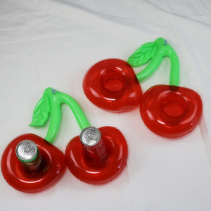 Portabevande Gonfiabili in PVC a Forma di Frutta: Anguria, Limone, Ananas - Sottobicchieri Galleggianti per Esterni - Product Image 3