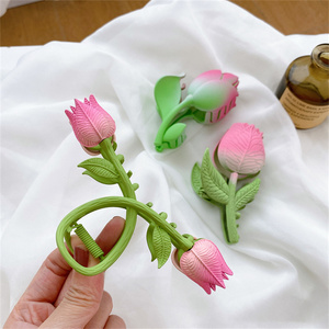 2022 New Claw Clip per le donne Fashion Pink 3D tulip flower Hair Claws for ladies Shark Clip accessori per capelli - Product Image 2