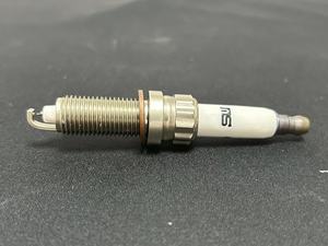 Động cơ máy phát điện Phụ tùng xe đôi Iridium bugi bugi ban đầu - Product Image 2