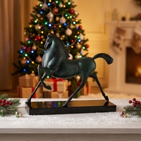 Sculptures d'ornements en métal sur le thème du cheval, style moderne minimaliste et luxe discret, pour bureaux, salons, entrées et halls d'hôtels