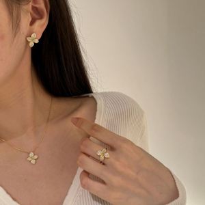 Collier Dylam Fashion Jewelry en argent sterling 925, sans ternissement, avec chaîne à maillons et pendentif fleur en zircone 5A - Product Image 4