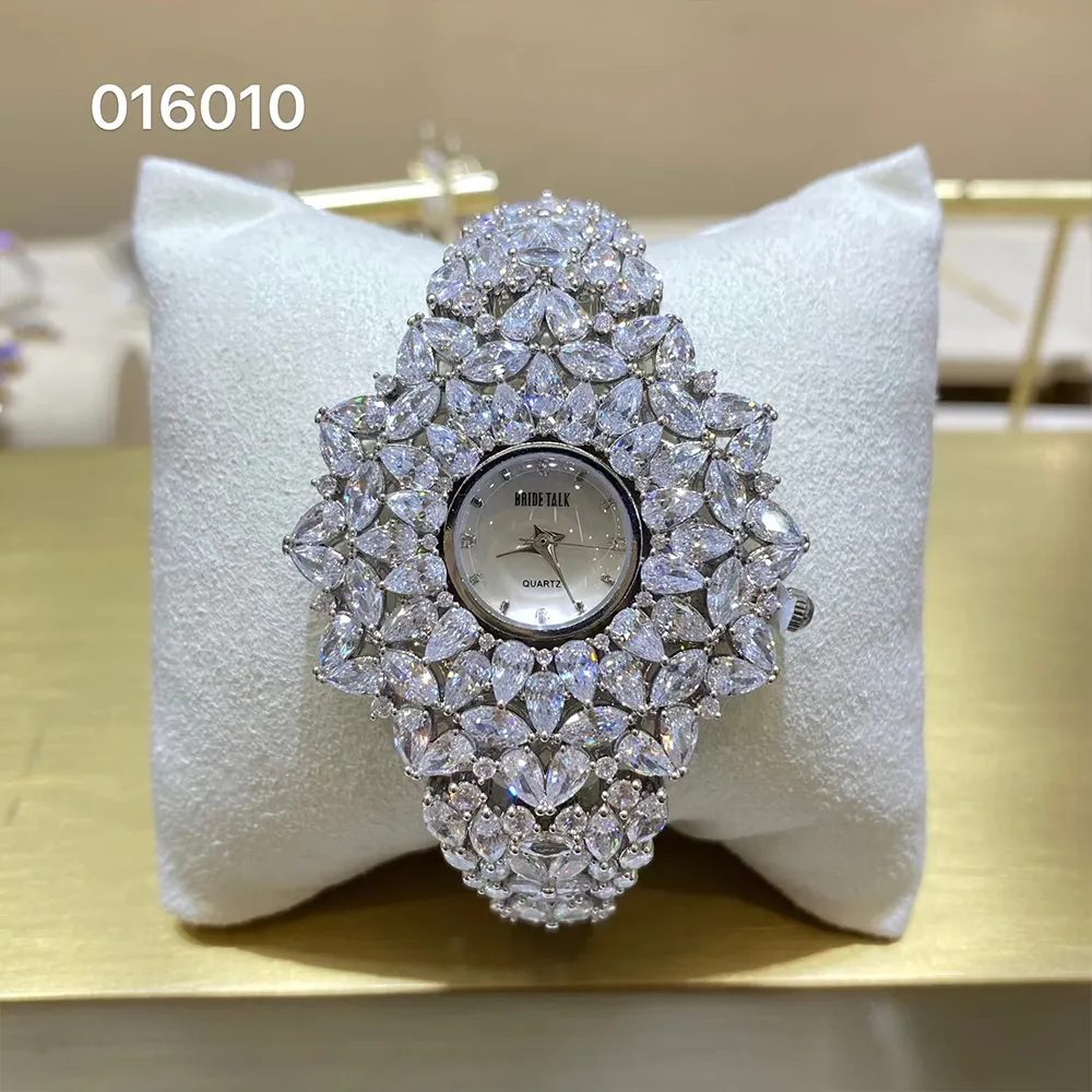 016010 Women's Watches AAA Cubic Zircon Elements Crystal Bracelet Watch for Wedding Party Fashion Jewelry Made with Wholesale