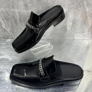 Mules de Cuero Charol Negro con Cadena para Hombre, Sin Talón, Estilo Casual y de Moda, Novedad 2026 - Product Image 4