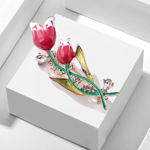 Broche de Moda Chapado en Oro con Perlas de Circonio y Aleación de Tulipán, Regalo de Lujo Coreano de Alta Calidad para Mujer, para Boda, Compromiso o Fiesta - Product Image 2