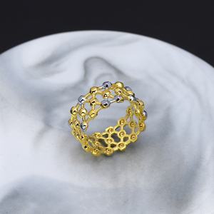 Anillo de Latón Chapado en Oro de 24K de Jxx Fashion, Anillo Compacto para Mujer con Diseño Moderno y Elegante para Compromiso o Boda - Product Image 2