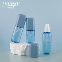 Fournisseurs de flacons vaporisateurs de brume corporelle miniatures carrés bleus en plastique cosmétique 80 ml 100 ml 120 ml Flacon pompe à lotion transparent mat