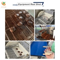 Machine d'enrobage au chocolat industrielle de qualité supérieure avec tunnel de refroidissement pour la production de barres énergétiques, de barres protéinées et de revêtements de bonbons