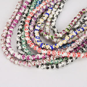 Cuentas redondas de flor de ciruelo de porcelana blanca azul de cerámica pintada a mano, cuentas florales de flor de peonía blanca azul de China Chinoiserie - Product Image 2