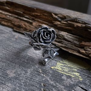 Anillos Vintage de flores rosas de Color negro para mujer, anillo ajustable de estilo gótico, anillo de compromiso, boda, regalos de joyería para fiesta - Product Image 2