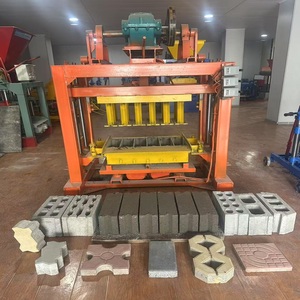 Máquina mecánica de fabricación de ladrillos entrelazados de bajo costo, máquina mecánica de fabricación de ladrillos de hormigón, máquina de fabricación de ladrillos entrelazados y de QT4-40 - Product Image 3