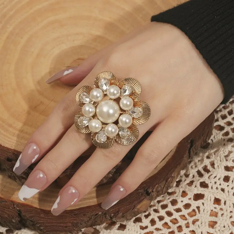 Moda retro exquisito lujo abierto conjunto anillo gama Corea alto temperamento diamante perla oro flor anillo