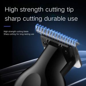 <span class=keywords><strong>KEMEI</strong></span> <span class=keywords><strong>KM</strong></span>-2293 Nouvelle conception 1200MA Tondeuse à cheveux électrique pour hommes Tondeuse à cheveux à charge rapide Lames de coupe de cheveux - Product Image 4