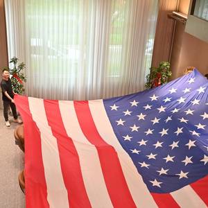 Bandera Publicitaria Promocional de Poliéster de 3x5 pies, <span class=keywords><strong>Banderas</strong></span> <span class=keywords><strong>Personalizadas</strong></span> de Doble Cara, Bandera Grande Personalizada con Logotipo, Impresión Personalizada - Product Image 6