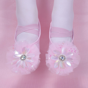 <span class=keywords><strong>Scarpe</strong></span> da ballo morbide per bambine, suola composita, tomaia in pelle sintetica e cotone, graziose <span class=keywords><strong>scarpe</strong></span> da danza per spettacoli teatrali, modello zampa di gatto - Product Image 4