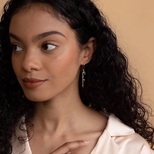 Nuovissimi <span class=keywords><strong>orecchini</strong></span> personalizzati in acciaio inossidabile con lettere personalizzate <span class=keywords><strong>orecchini</strong></span> regalo <span class=keywords><strong>di</strong></span> compleanno <span class=keywords><strong>di</strong></span> san valentino - Product Image 4