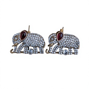 Superbes boucles d'oreilles en laiton plaqué argent avec zircon et finition antique-Cadeau tendance pour femmes - Product Image 2