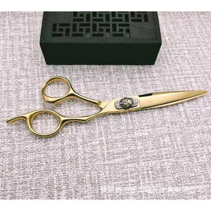 Ciseaux de coiffure professionnels dorés de 6 pouces en acier inoxydable 440C pour droitiers, personnalisables, pour usage esthétique - Product Image 2