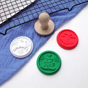 DIY 수제 사용자 정의 핸드 프레스 실리콘 쿠키 스탬프 나무 손잡이 실리콘 비스킷 베이킹 금형